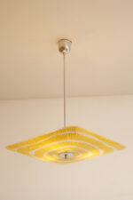 Żółto-biała kwadratowa szklana trzypunktowa lampa sufitowa „Parasolka” z geometrycznym wzorem, Napako, Czechosłowacja, lata 60. - obrazek 4