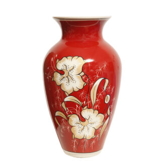 Duży i masywny czerwony porcelitowy ręcznie malowany w motywy kwiatowe wazon z szerokim wlewem, Zakłady Porcelany Stołowej Chodzież, Polska, lata 60/70.