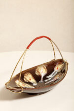 Brązowa ręcznie zdobiona szkliwiona w połysku ceramiczna patera w kształcie łódki z metalowym zdejmowanym złotym uchwytem, Mid Century Modern, Niemcy, lata 60. - obrazek 2