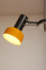 Trzypunktowa metalowa lampa wisząca/sufitowa ruchomymi żółtymi kloszami, projekt Josef Hůrka dla Napako, Czechosłowacja, lata 60. - obrazek 28