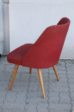 Niskie czerwone tapicerowane "kawowe" krzesło kubełkowe na drewnianych toczonych nogach, Mid Century Modern, projekt Walther Ruhland, Niemcy, lata 50/60. - obrazek 9